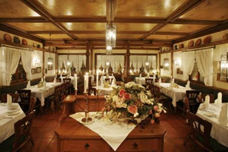 Hotel-Restaurant Esbach Hof Kitzingen Extérieur photo