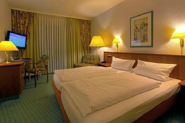 Hotel-Restaurant Esbach Hof Kitzingen Chambre photo
